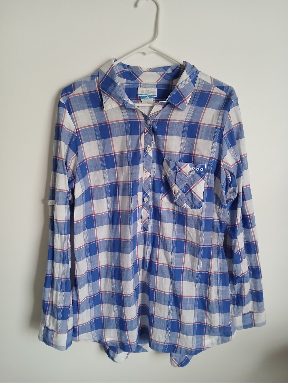 Columbia Cotton Size XL 1/4 Button Sleeves Roll Tab Sleeves